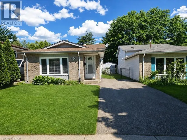 448 DRUMMERHILL Crescent, Waterloo, Ontario N2T1G4