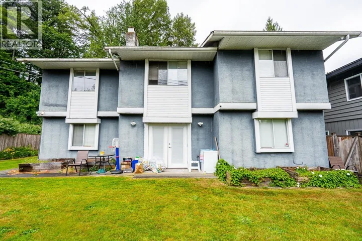 1990 CAPILANO ROAD, North Vancouver, British Columbia V7P3B8