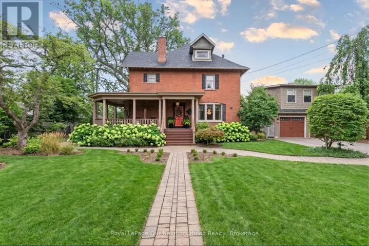 305 TRENT STREET W, Whitby (Downtown Whitby), Ontario L1N1M3