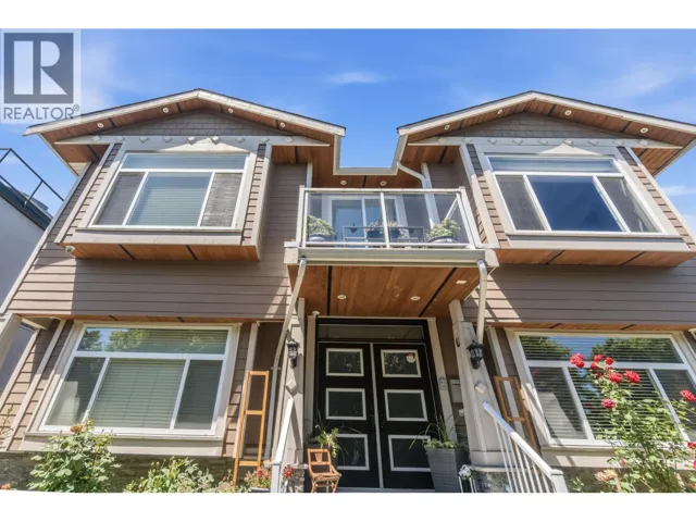331 E EIGHTH AVENUE, New Westminster, British Columbia V3L4K7