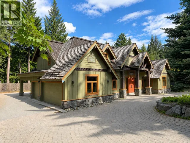 3012 ALPINE CRESCENT, Whistler, British Columbia V8E0B8
