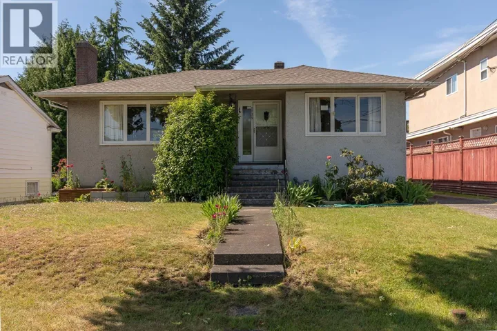 7759 14TH AVENUE, Burnaby, British Columbia V3N2A8