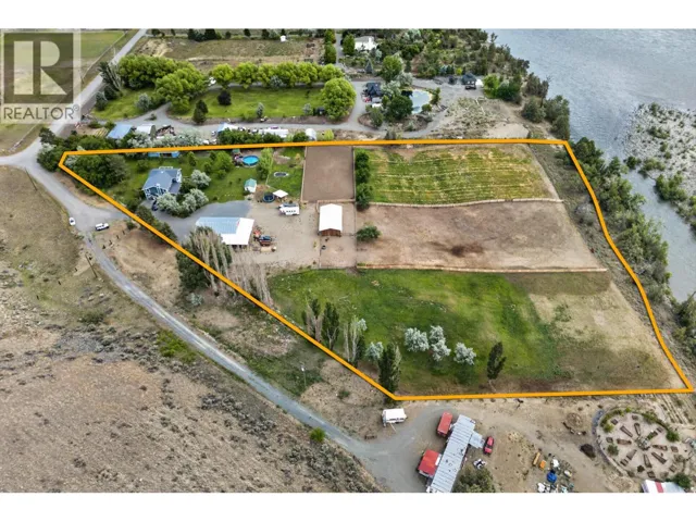 1260 Thompson Court, Kamloops, British Columbia V0K2J0