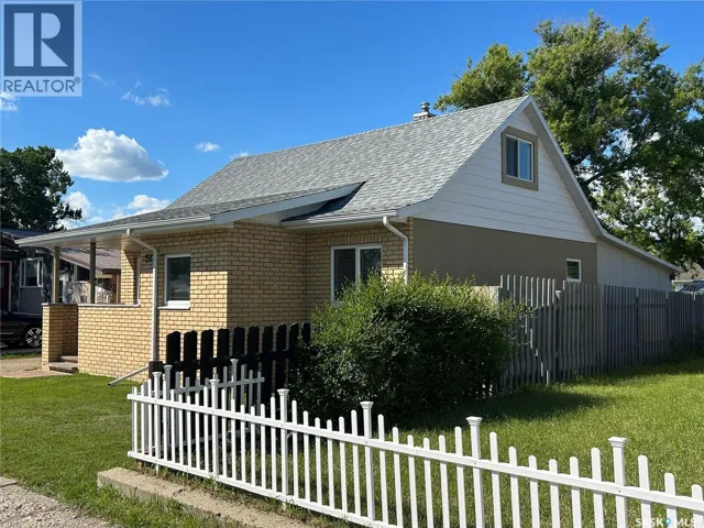 1517 3rd STREET, Estevan, Saskatchewan S4A0S5