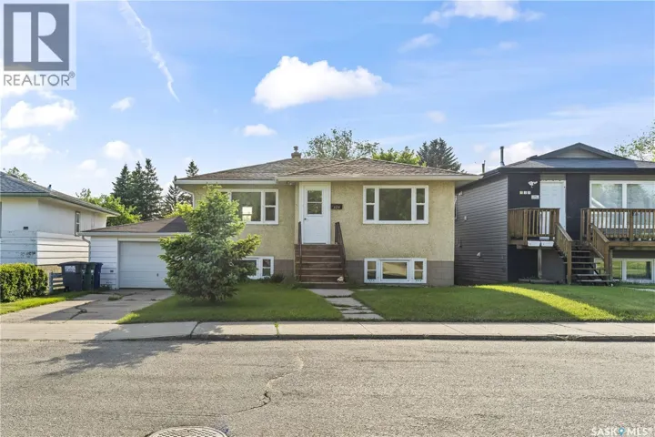 325 V AVENUE S, Saskatoon, Saskatchewan S7M3E4