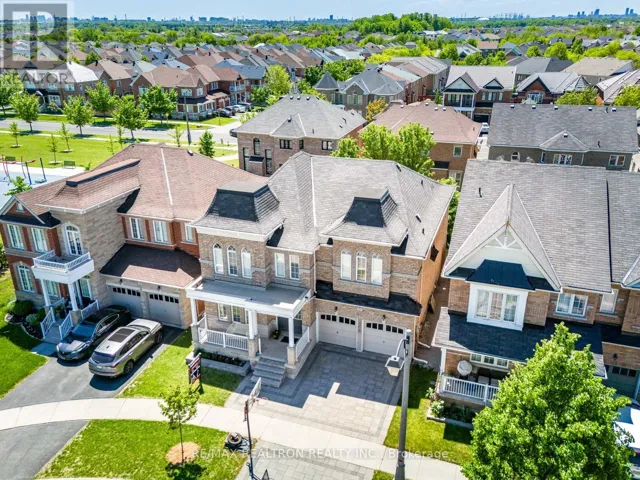 21 RENNIE AVENUE, Markham (Box Grove), Ontario L6B0M9
