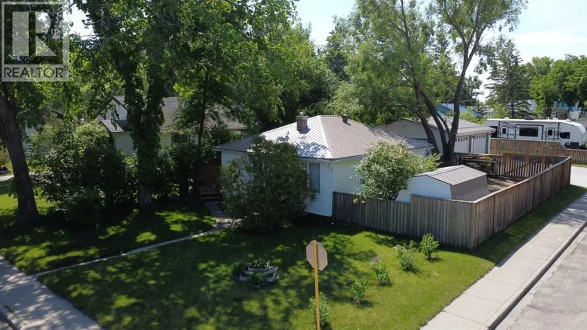 31 Spruce Avenue W, Brooks, Alberta T1R0A2