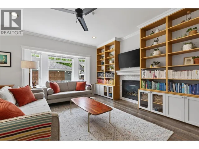 1528 E PENDER STREET, Vancouver, British Columbia V5L1W1