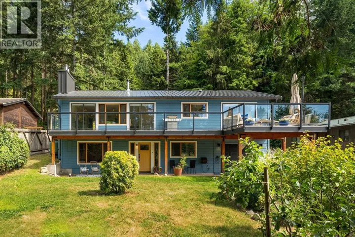 1569 WHITESAILS DRIVE, Bowen Island, British Columbia V0N1G2