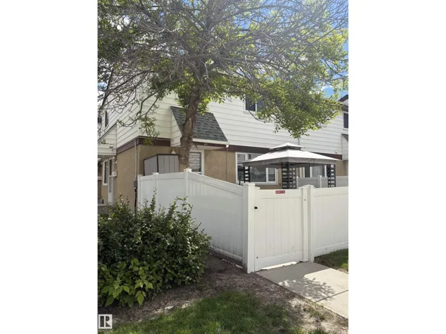 4C TWIN TC NW, Edmonton, Alberta T6X1V4