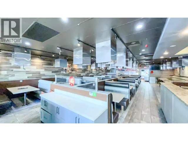 1542 ROBSON STREET, Vancouver, British Columbia V6G1C3