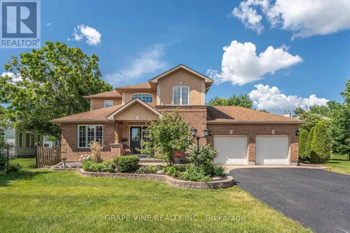 4 CARBERY DRIVE, Ottawa, Ontario K2S1E3