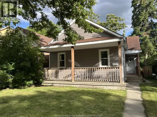769 Assumption, Windsor, Ontario N9A3B7