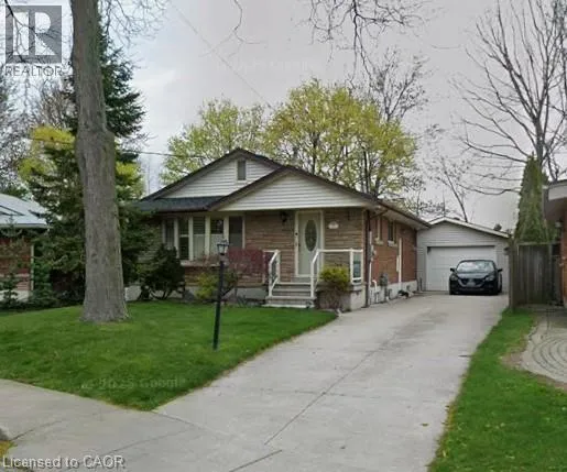 67 BRIARWOOD Crescent, Hamilton, Ontario L9C4C3