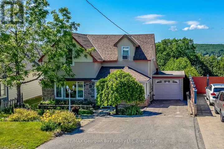 71 POYNTZ STREET, Penetanguishene, Ontario L9M1N6