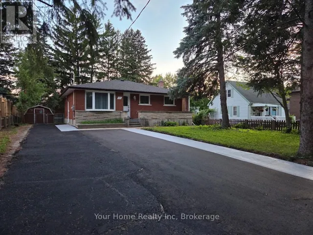 MAIN FLOOR - 37 RUTHERFORD DRIVE E, Kitchener, Ontario N2A1P8