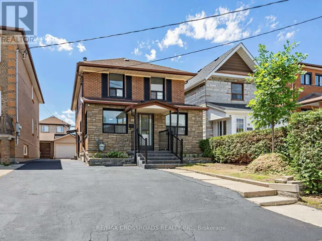 80 GRAY AVENUE, Toronto (Rockcliffe-Smythe), Ontario M6N4S8