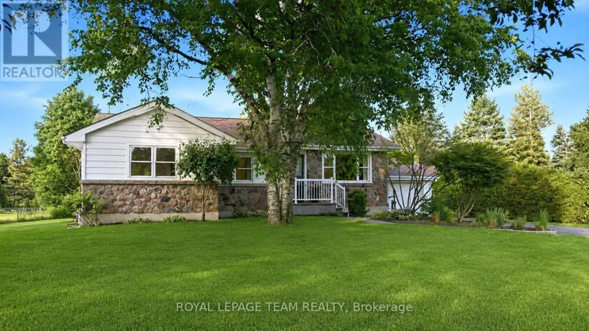 17 ARNOLD DRIVE, Ottawa, Ontario K2H6V6