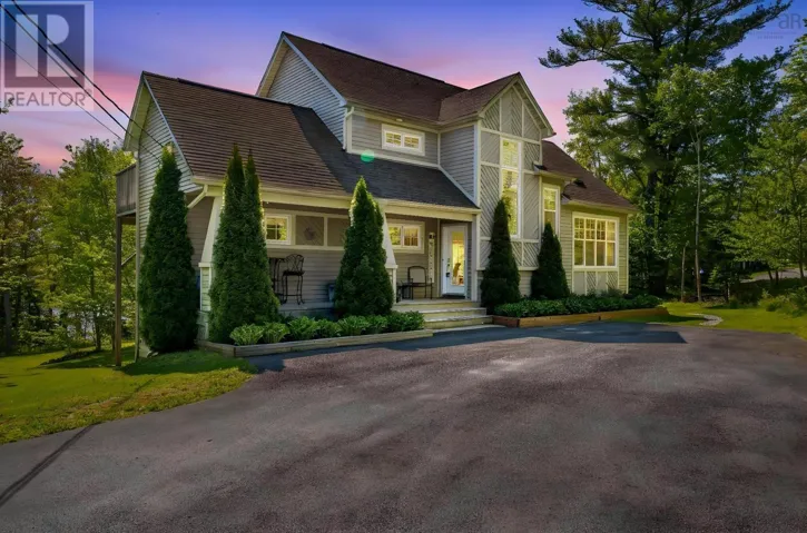 67 Jorphie Drive, East Uniacke, Nova Scotia B0N1Z0