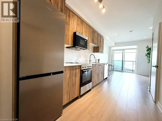25 WELLINGTON Street S Unit# 705, Kitchener, Ontario N2G0G5