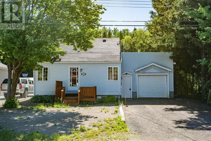230 St Patrick ST, Sault Ste. Marie, Ontario P6C3S5