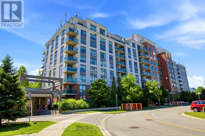 923 - 120 DALLIMORE CIRCLE, Toronto (Banbury-Don Mills), Ontario M3C4J1