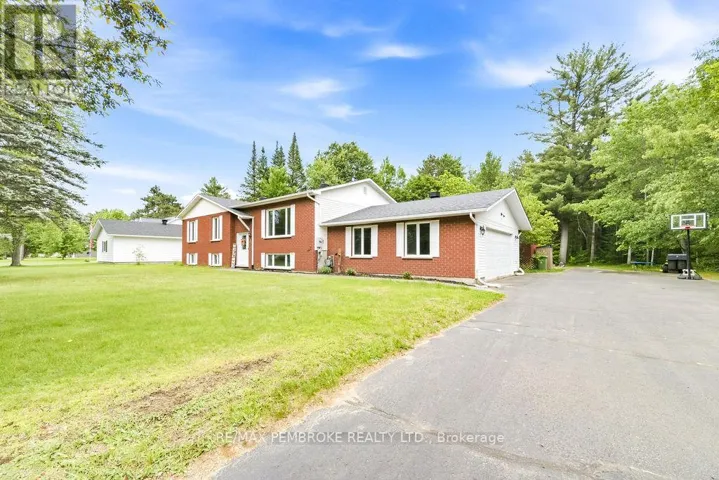 280 CARLA STREET, Petawawa, Ontario K8H3L8