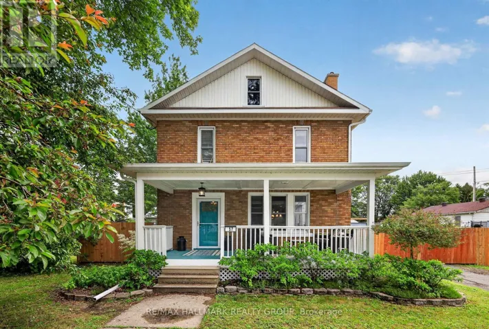 57 KING STREET, North Dundas, Ontario K0C1H0