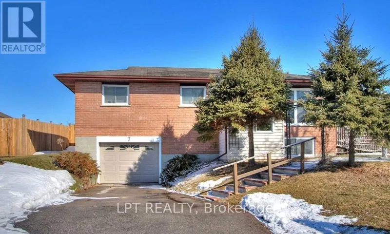 7 CHAMPLAIN BOULEVARD, Kawartha Lakes (Lindsay), Ontario K9V4R1