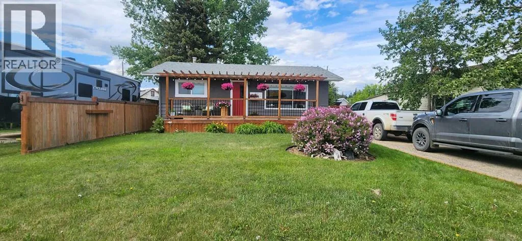 107 6A, Beaverlodge, Alberta T0H0C0