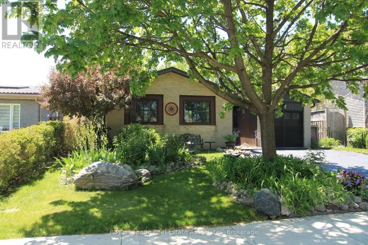 270 KRISTIN GROVE, Mississauga (Mississauga Valleys), Ontario L5A3E8