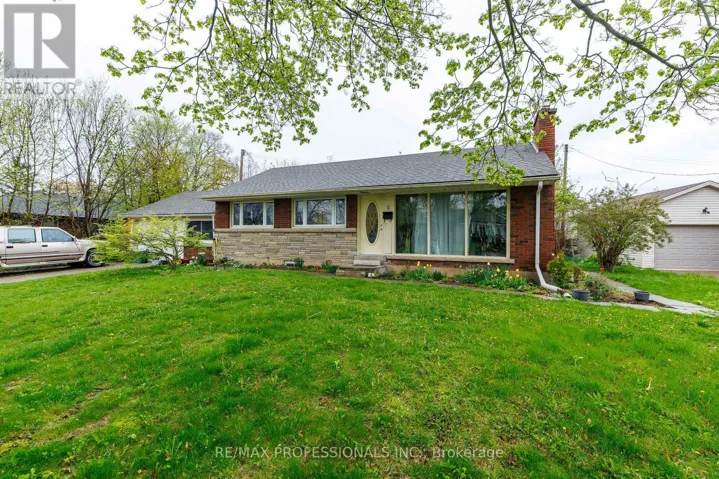 BSMT - 5 BRYNE BOULEVARD, St. Catharines (Glendale/Glenridge), Ontario L2T2H8