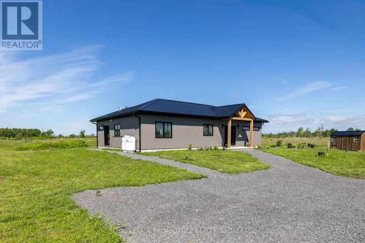292 KYES ROAD, Front of Leeds & Seeleys Bay, Ontario K0E1L0