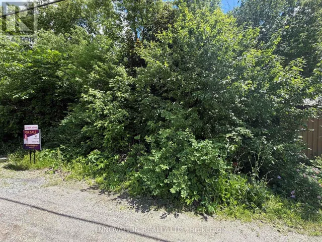 56 THOMAS STREET N, Arnprior, Ontario K7S1J3