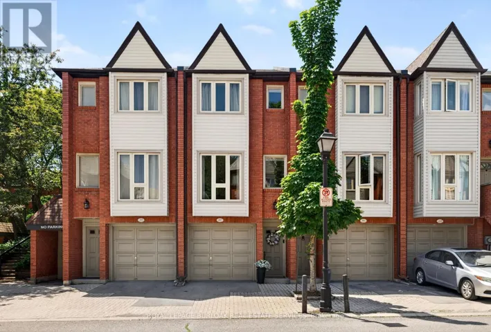 202 - 895 MAPLE AVENUE, Burlington (Brant), Ontario L7S2H7