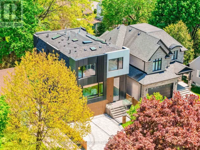 7 BENTLEY DRIVE, Toronto (Stonegate-Queensway), Ontario M8Z3L9