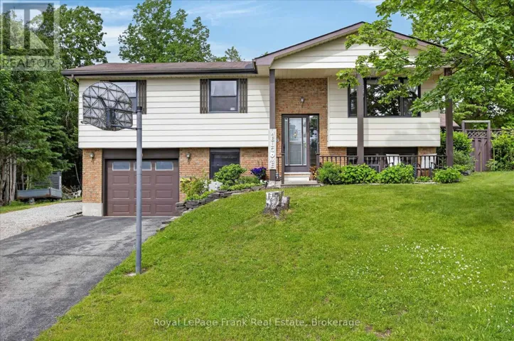 18 REDWOOD COURT, Peterborough (Monaghan Ward 2), Ontario K9K1M5
