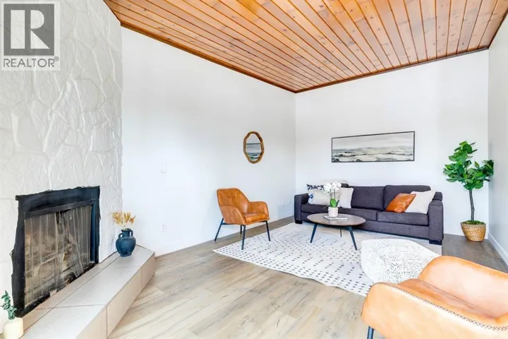 F, 1415 44 Street SE, Calgary, Alberta T2A5E6