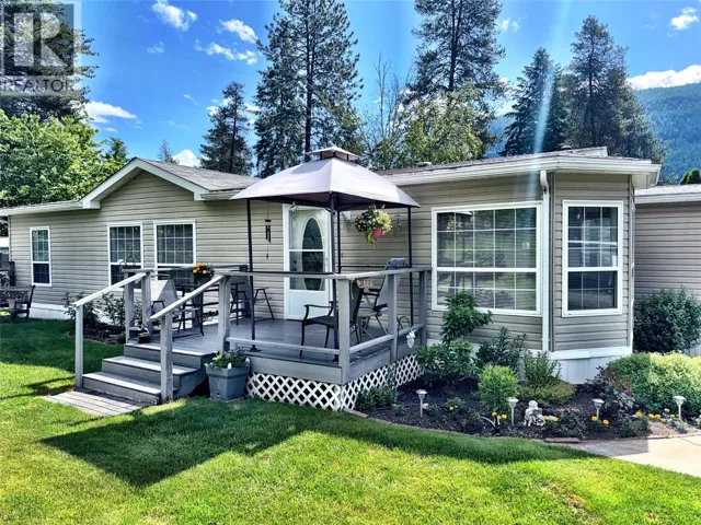 500 16th Avenue Unit# 50, Genelle, British Columbia V0G1G0