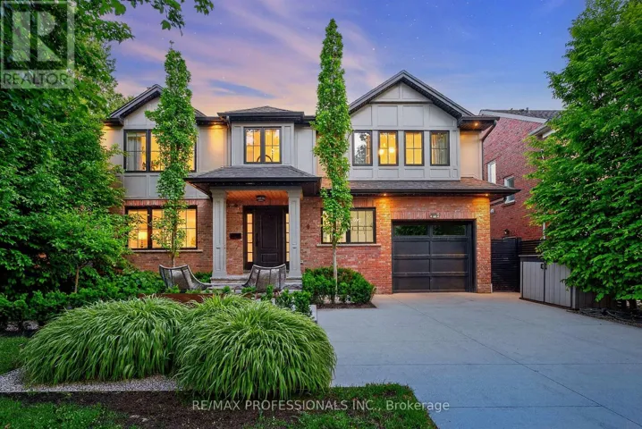 9 BERNICE AVENUE, Toronto (Stonegate-Queensway), Ontario M8Y1Z5