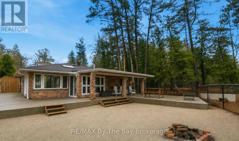 54 HOMEWOOD AVENUE, Wasaga Beach, Ontario L9Z2M2