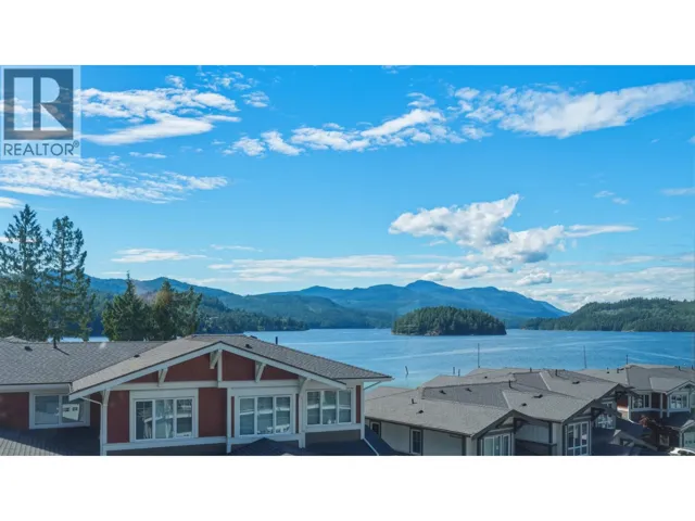 5906 BEACHGATE LANE, Sechelt, British Columbia V7Z0S3