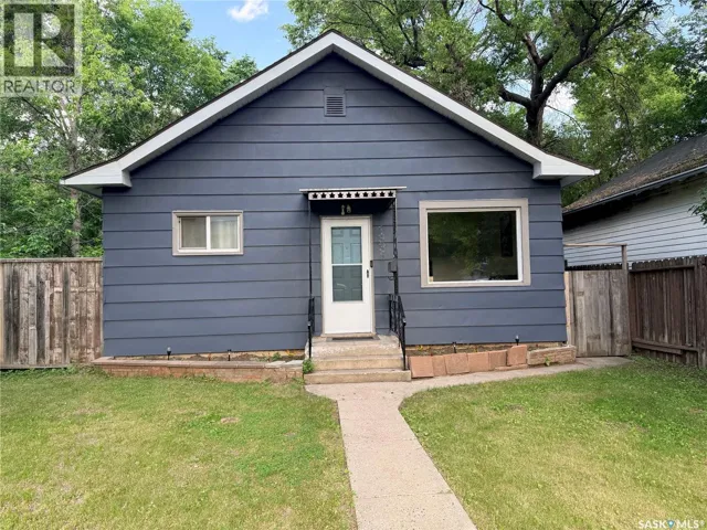 1336 D AVENUE N, Saskatoon, Saskatchewan S7L1P3