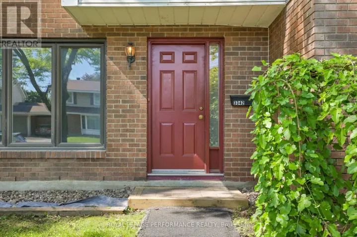 10 - 3342 SOUTHGATE ROAD, Ottawa, Ontario K1V9P8