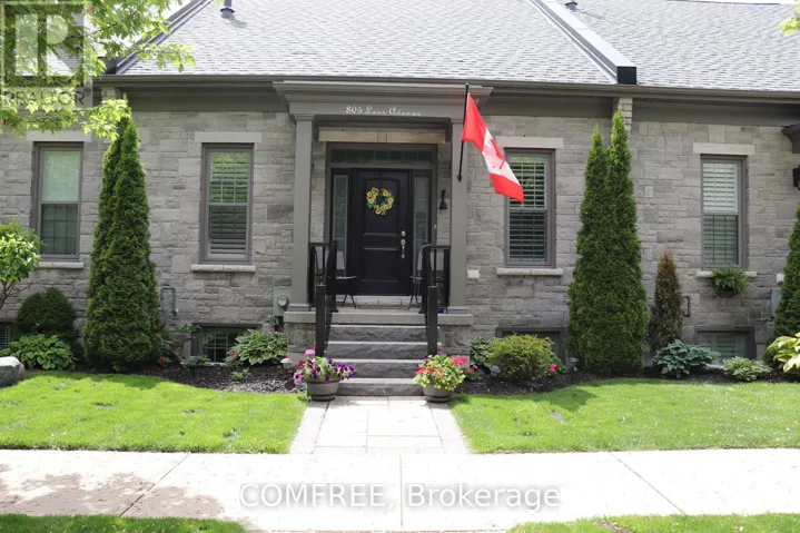 805 LEES AVENUE, Cobourg, Ontario K9A0G4