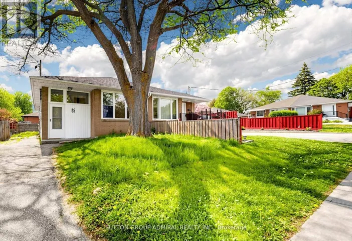 86 NEWBURY DRIVE, Newmarket (Bristol-London), Ontario L3Y4R3