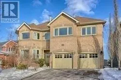 82 BROOKEVIEW DRIVE, Aurora (Aurora Highlands), Ontario L4G6R6