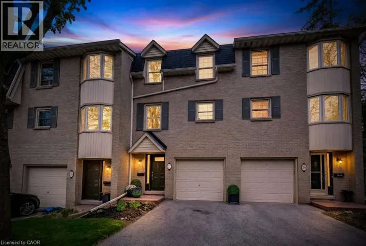 1357 ONTARIO Street Unit# 27, Burlington, Ontario L7S1E9