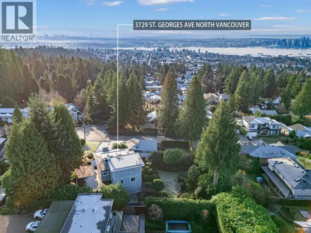 3729 ST. GEORGES AVENUE, North Vancouver, British Columbia V7N1W3