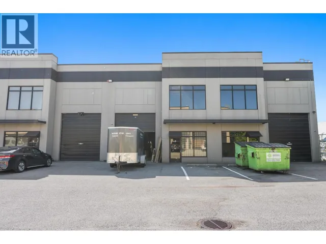8 2075 BRIGANTINE DRIVE, Coquitlam, British Columbia V3K7B8
